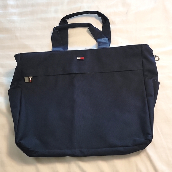 Tommy Hilfiger Handbags - Tommy Hilfiger Canvas Carring Bag